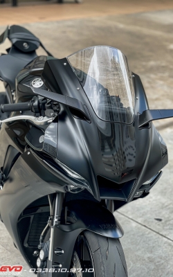 YAMAHA YZF-R1 2021 "CHIẾN BINH BÓNG TỐI" SIÊU CHẤT VỚI DÀN ĐỒ CHẤT CHƠI