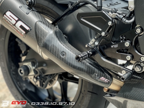 YAMAHA YZF-R1 2021 "CHIẾN BINH BÓNG TỐI" SIÊU CHẤT VỚI DÀN ĐỒ CHẤT CHƠI