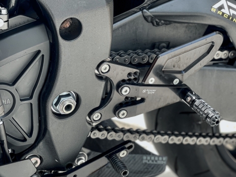 YAMAHA YZF-R1 2021 "CHIẾN BINH BÓNG TỐI" SIÊU CHẤT VỚI DÀN ĐỒ CHẤT CHƠI