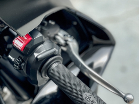 YAMAHA YZF-R1 2021 "CHIẾN BINH BÓNG TỐI" SIÊU CHẤT VỚI DÀN ĐỒ CHẤT CHƠI