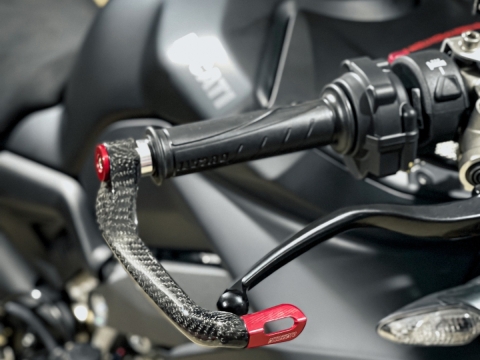 DUCATI STREETFIGHTER V4S VỪA ĐẬP THÙNG VỚI LOẠT OPTION CỰC KHỦNG 